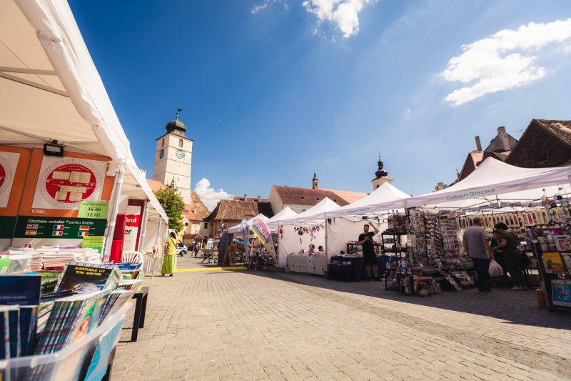 Identitate de brand pentru Banca Transilvania, in cadrul Festivalului International de Teatru FITS Sibiu 2019