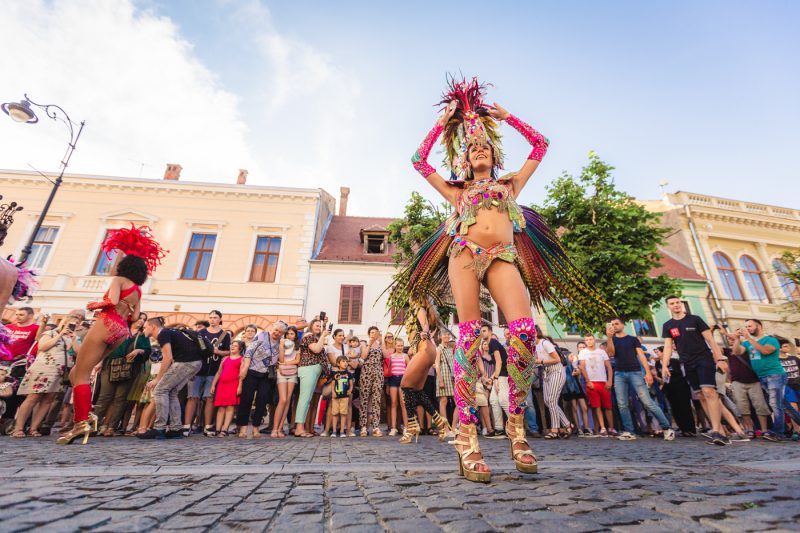 Identitate de brand pentru Banca Transilvania, in cadrul Festivalului International de Teatru FITS Sibiu 2019