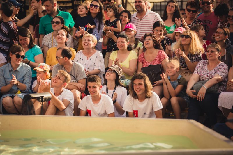 Identitate de brand pentru Banca Transilvania, in cadrul Festivalului International de Teatru FITS Sibiu 2019